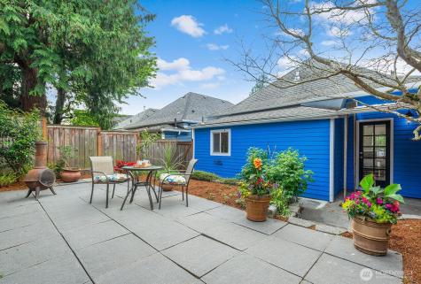 1622 22nd Avenue Seattle WA 98122
