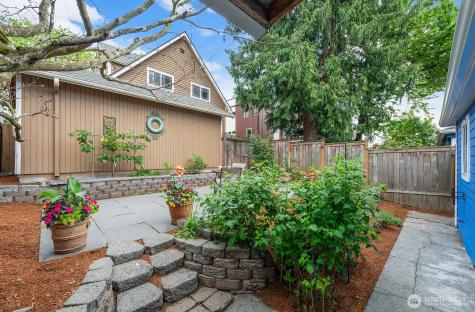 1622 22nd Avenue Seattle WA 98122