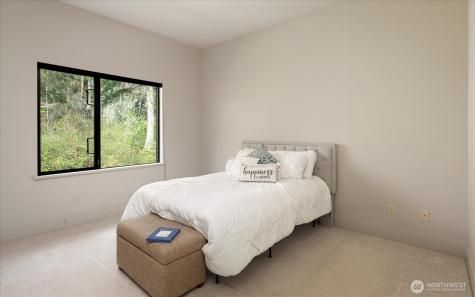 1912 Hunskor Road Oak Harbor WA 98277