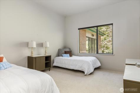 1912 Hunskor Road Oak Harbor WA 98277