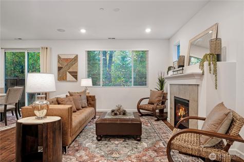 19717 27th Place W Lynnwood WA 98036