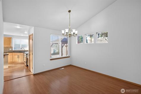 2103 NE 6th Circle Renton WA 98056