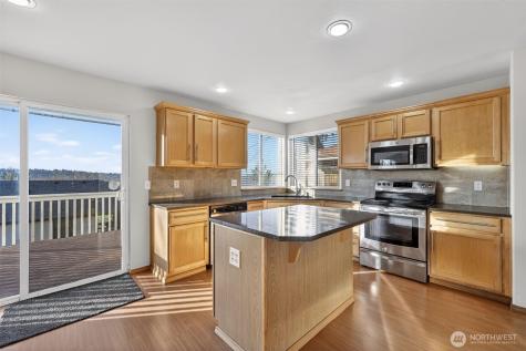2103 NE 6th Circle Renton WA 98056
