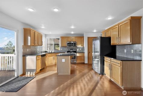 2103 NE 6th Circle Renton WA 98056