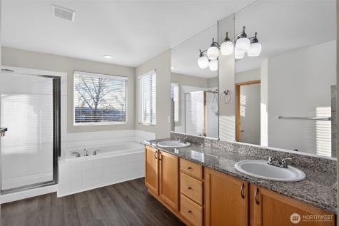 2103 NE 6th Circle Renton WA 98056