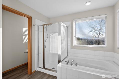 2103 NE 6th Circle Renton WA 98056
