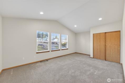 2103 NE 6th Circle Renton WA 98056