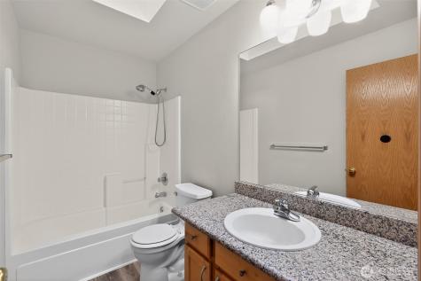 2103 NE 6th Circle Renton WA 98056