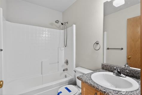 2103 NE 6th Circle Renton WA 98056