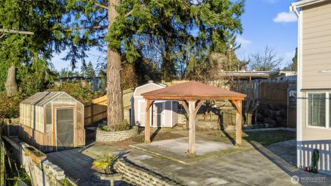 2103 NE 6th Circle Renton WA 98056