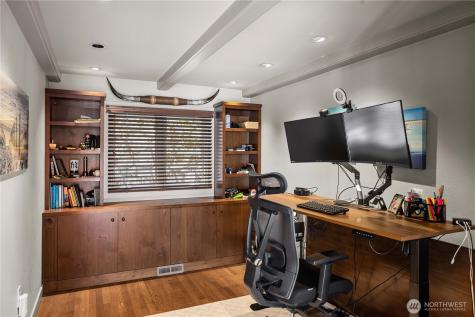 842 W Lake Sammamish Parkway SE Bellevue WA 98008