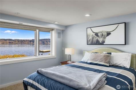 842 W Lake Sammamish Parkway SE Bellevue WA 98008