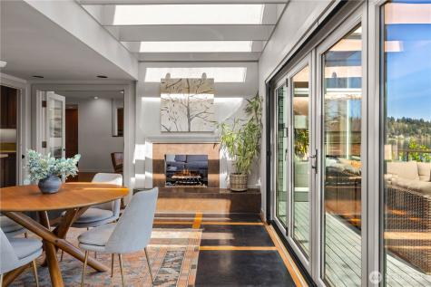 842 W Lake Sammamish Parkway SE Bellevue WA 98008