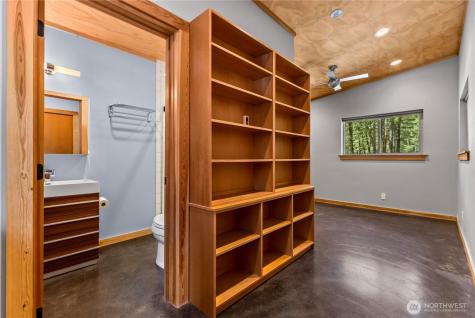 16 Littel Road Mazama WA 98833