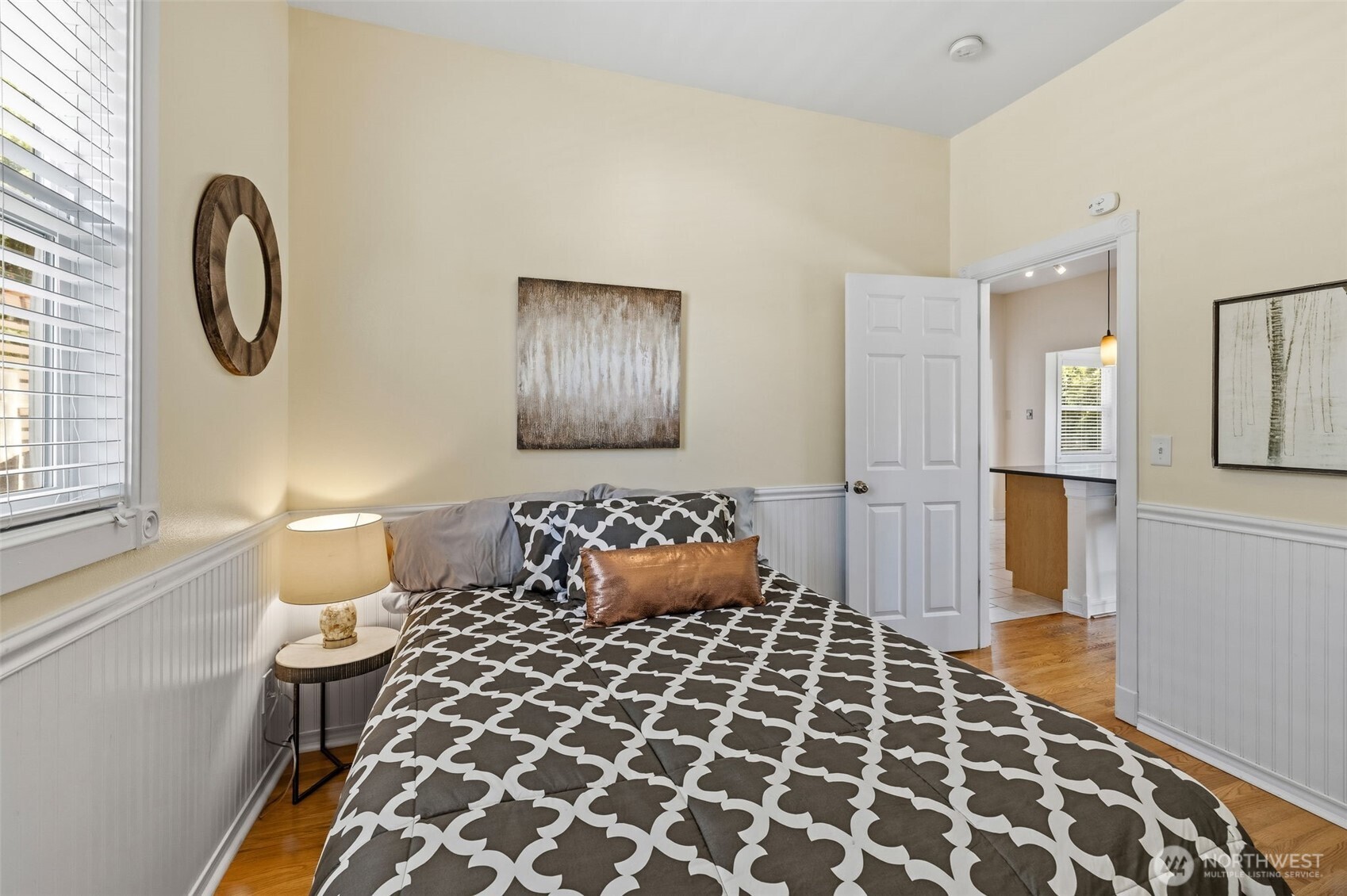 3228 39th Avenue SW Seattle WA 98116