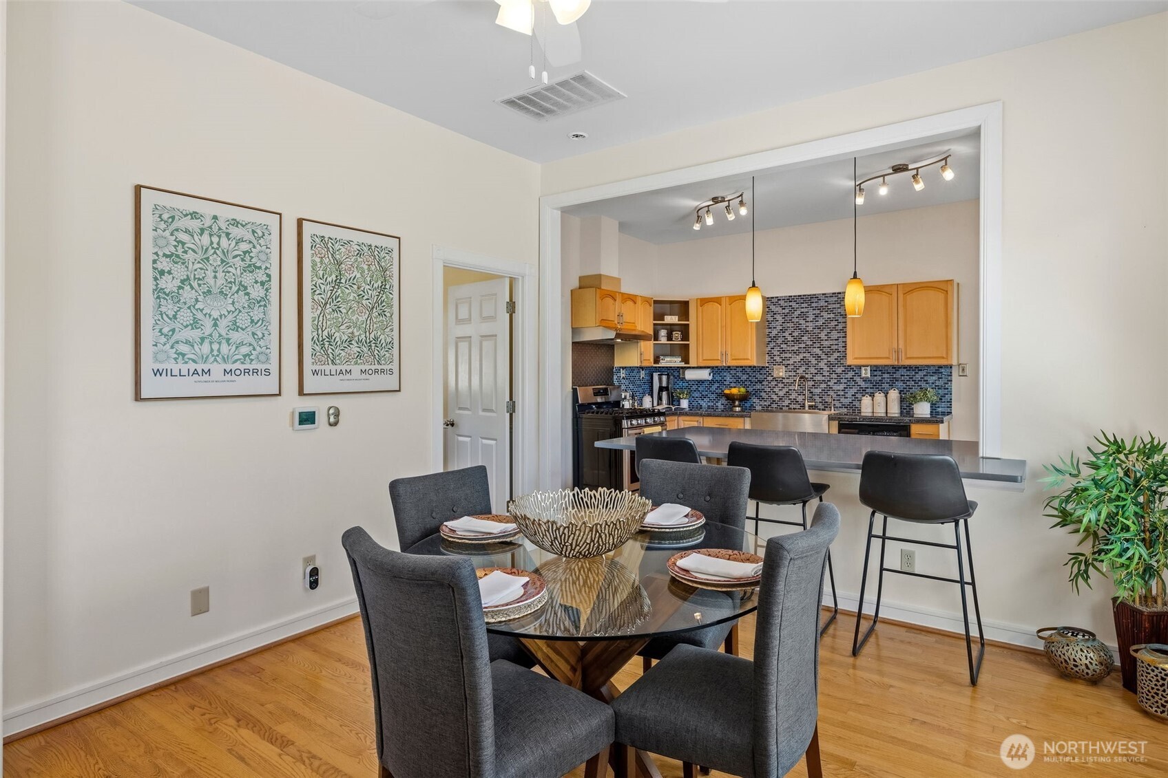 3228 39th Avenue SW Seattle WA 98116