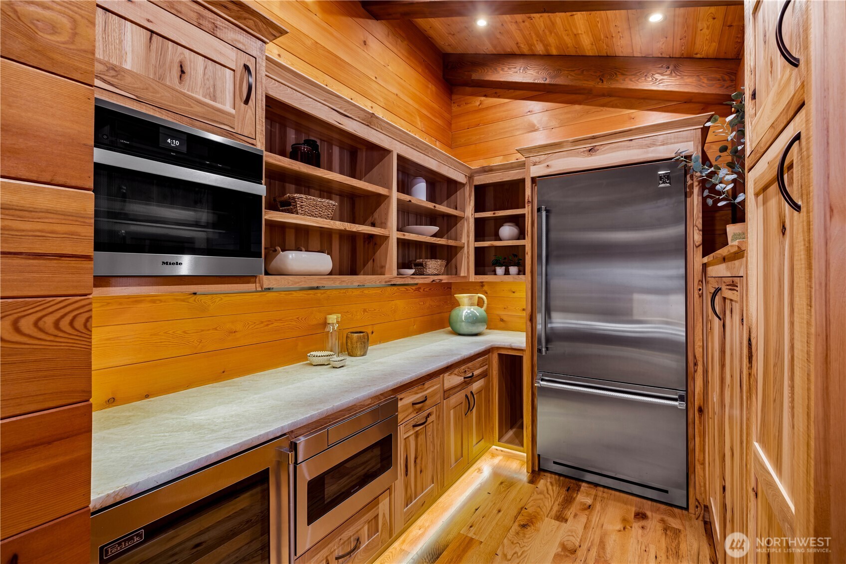 560 E Cronquist Road Allyn WA 98524