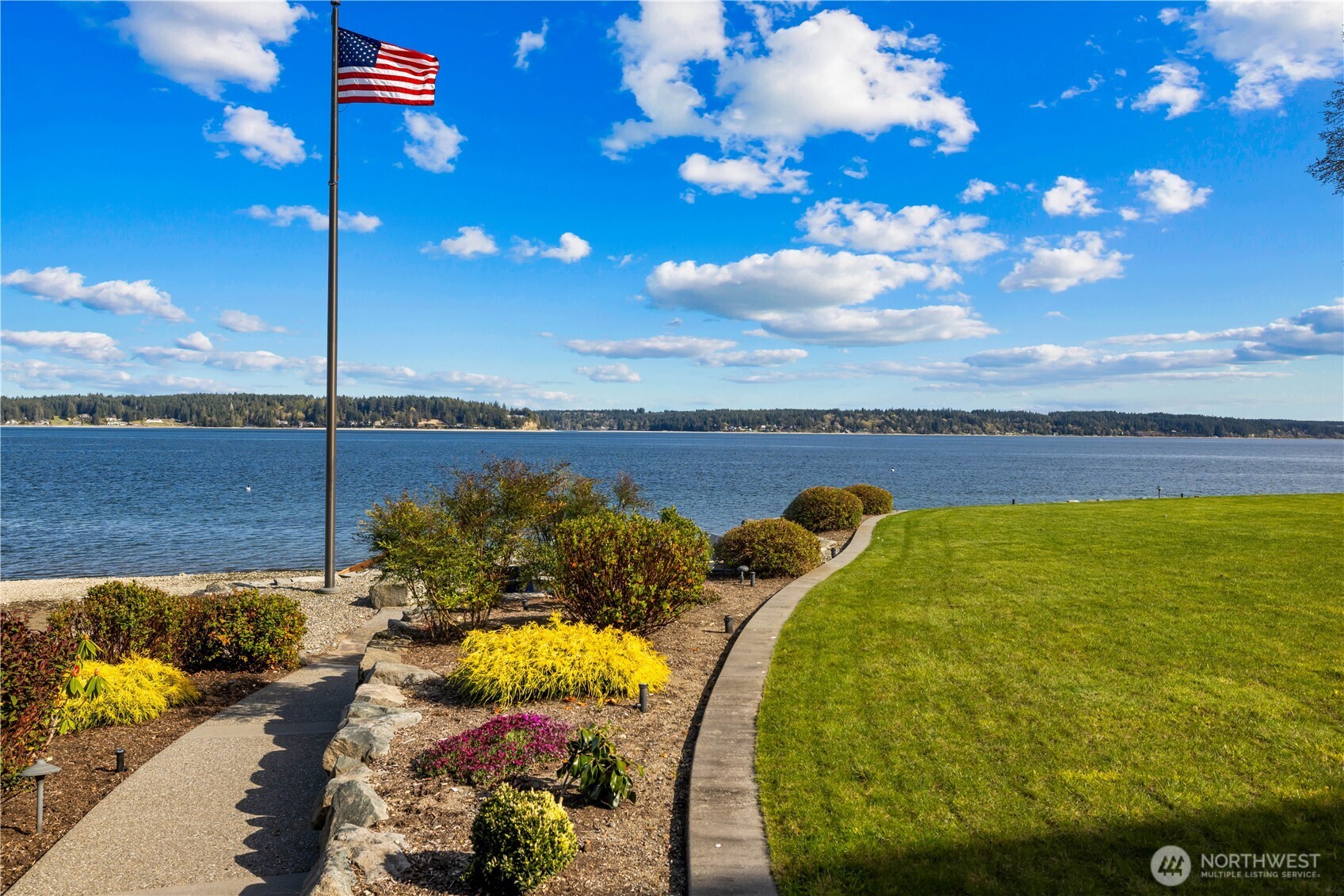 560 E Cronquist Road Allyn WA 98524