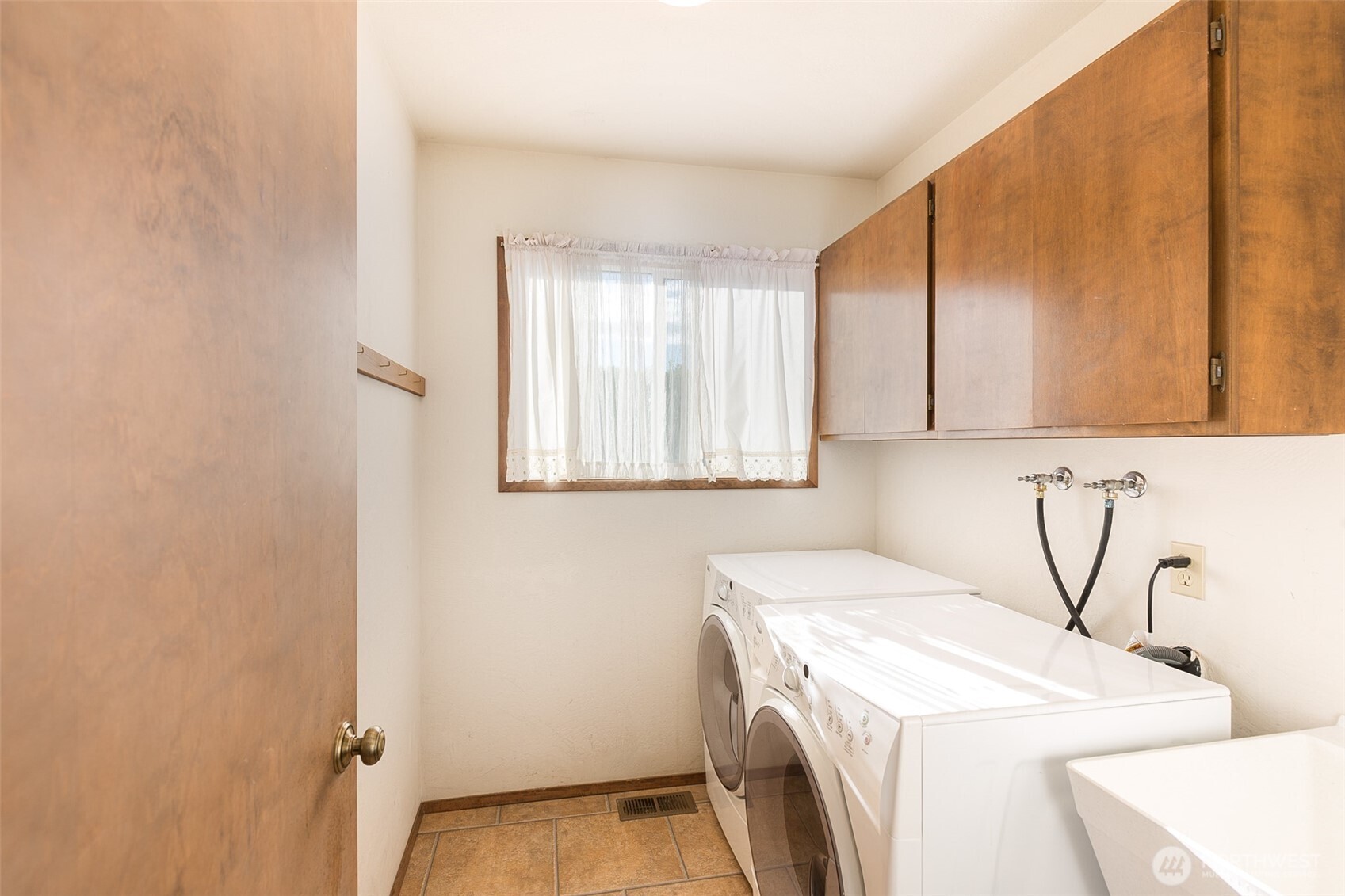141 Bay View Street Sequim WA 98382