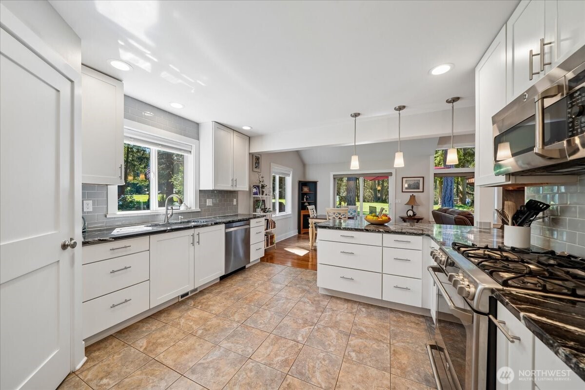 10804 Pioneer Drive Anderson Island WA 98303