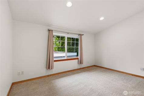 10520 Whitman Avenue N Seattle WA 98133