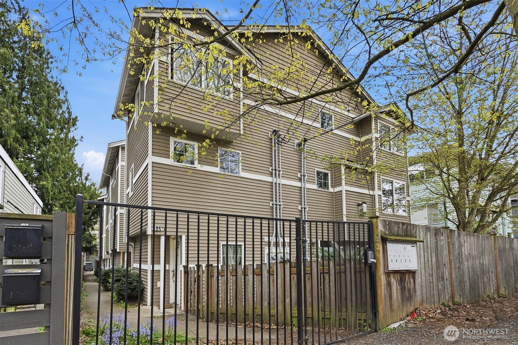 10520 Whitman Avenue N Seattle WA 98133