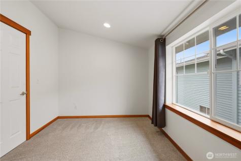 10520 Whitman Avenue N Seattle WA 98133