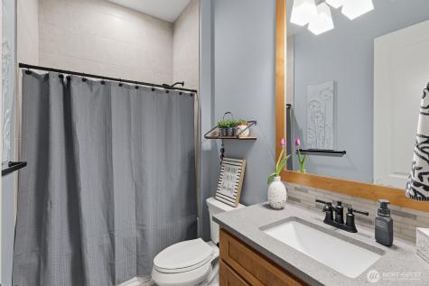 408 Tulip Lane Woodland WA 98674