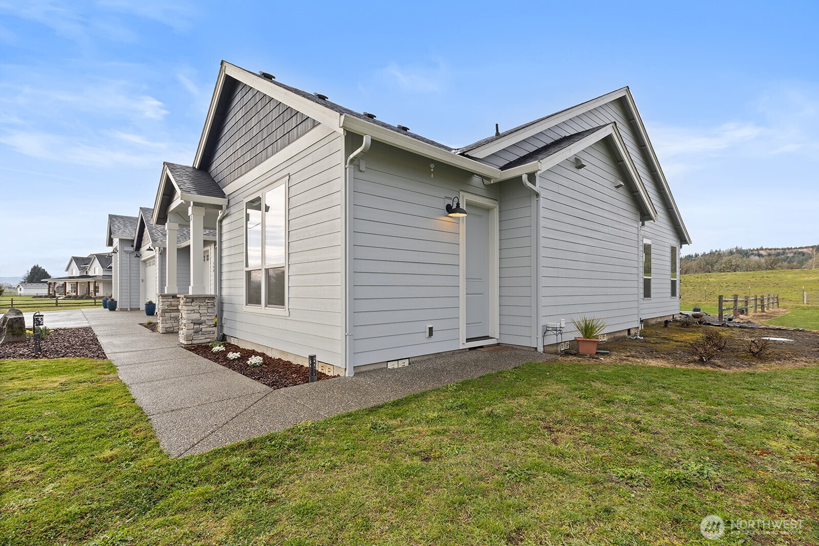 408 Tulip Lane Woodland WA 98674