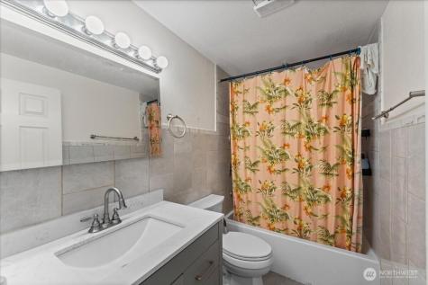 1751 S 43rd Street Tacoma WA 98418