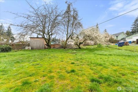 1751 S 43rd Street Tacoma WA 98418