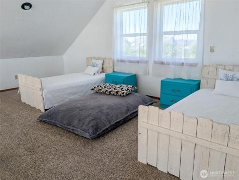 1249 E Ocean Shores Boulevard SW Ocean Shores WA 98569