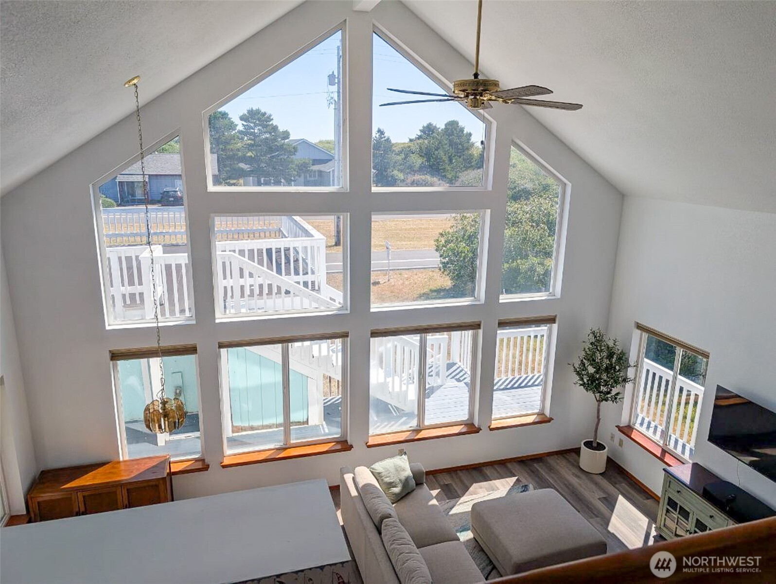 1249 E Ocean Shores Boulevard SW Ocean Shores WA 98569