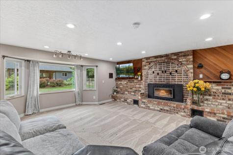 29832 Kent Black Diamond Road SE Kent WA 98042