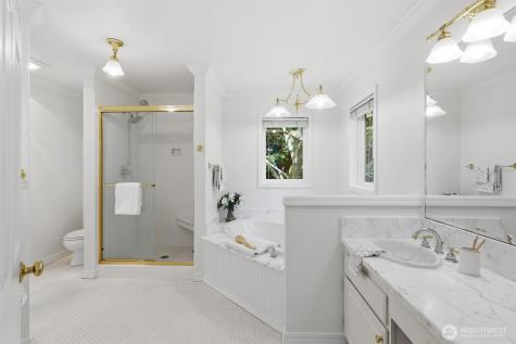 22716 NE 25th Way Sammamish WA 98074