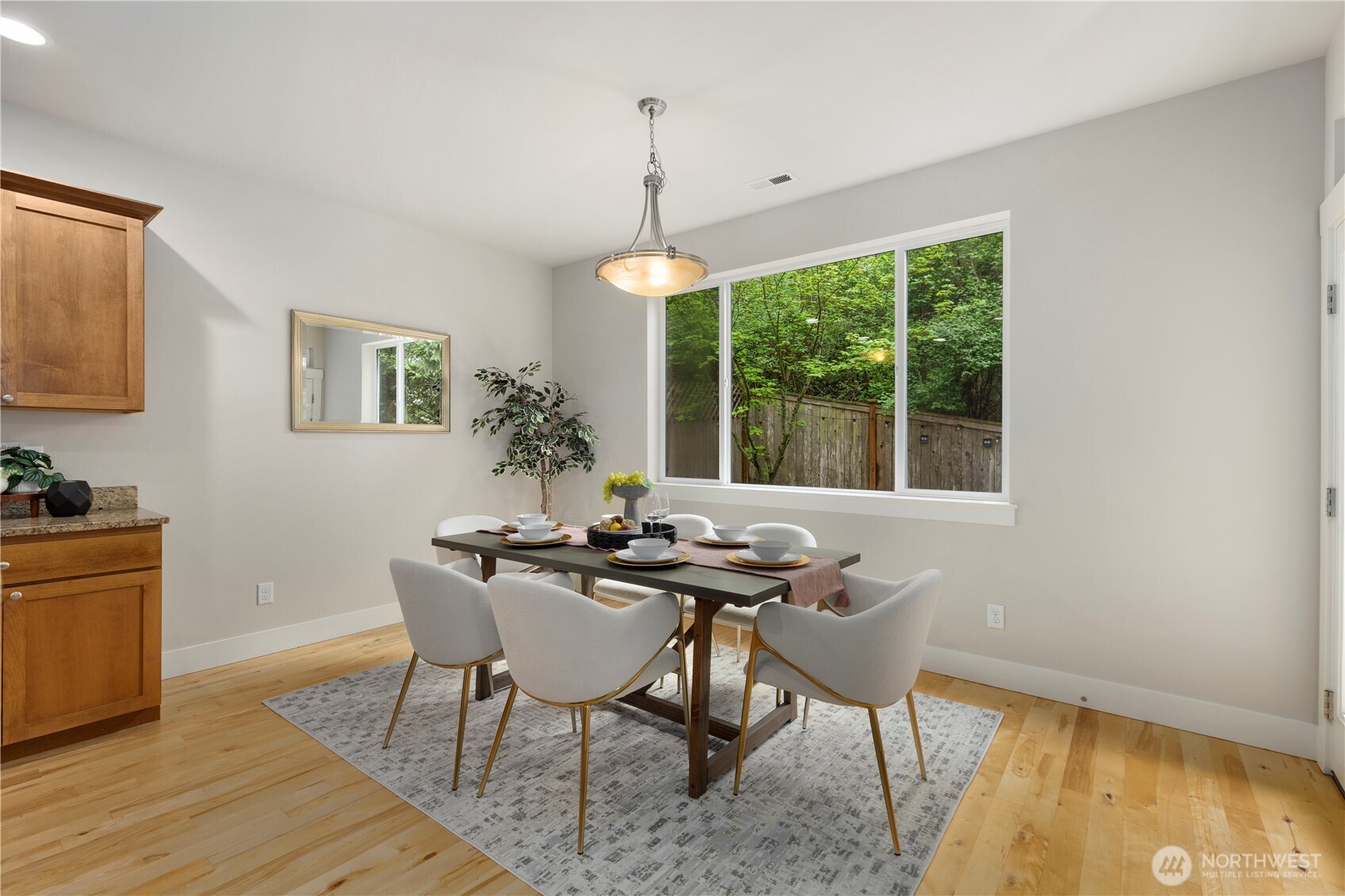 1316 216th Street SW Lynnwood WA 98036