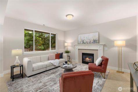 1316 216th Street SW Lynnwood WA 98036