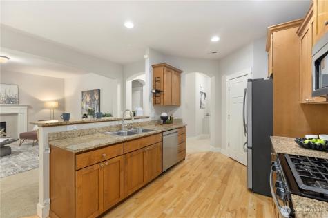 1316 216th Street SW Lynnwood WA 98036