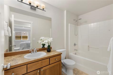 1316 216th Street SW Lynnwood WA 98036