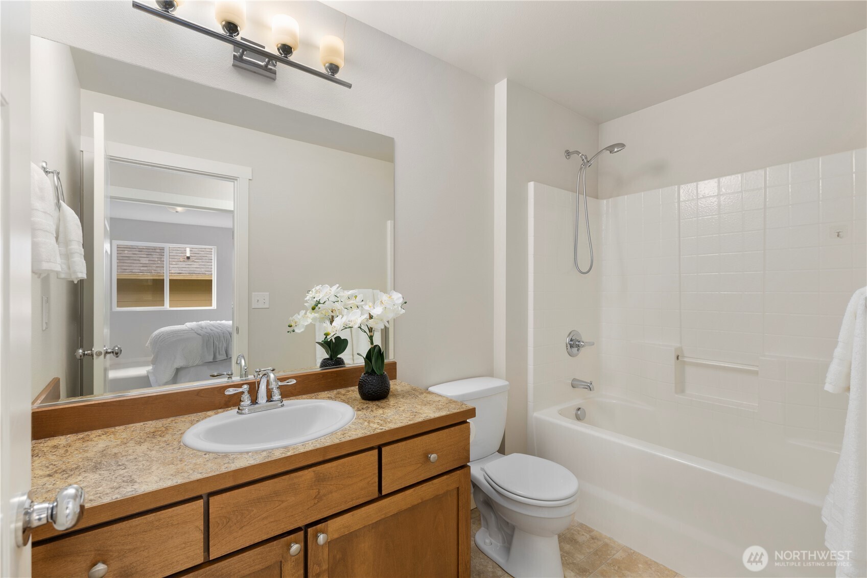 1316 216th Street SW Lynnwood WA 98036