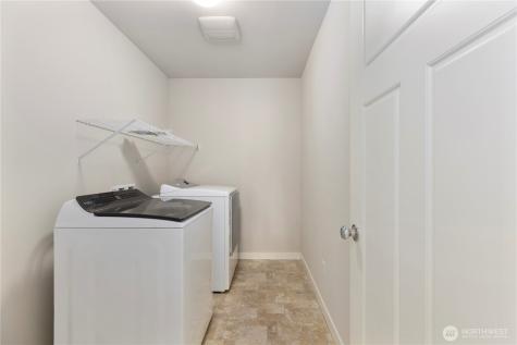 1316 216th Street SW Lynnwood WA 98036