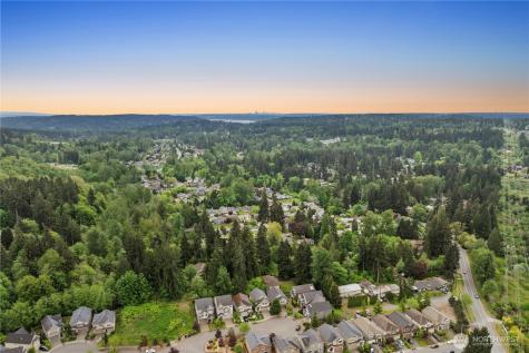1316 216th Street SW Lynnwood WA 98036