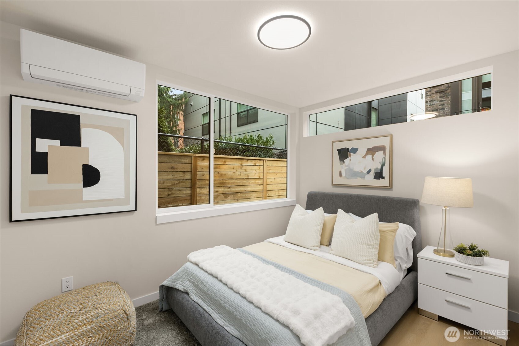 1123 10th Avenue E Seattle WA 98102