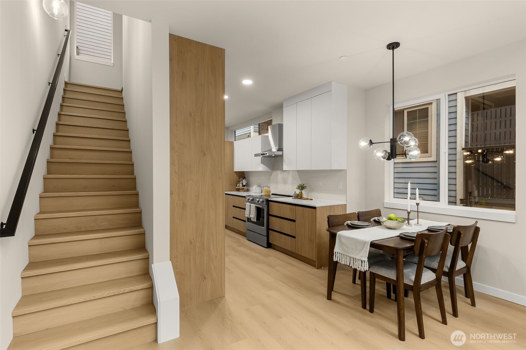 1123 10th Avenue E Seattle WA 98102