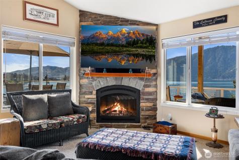 563 Topaz Place Manson WA 98831