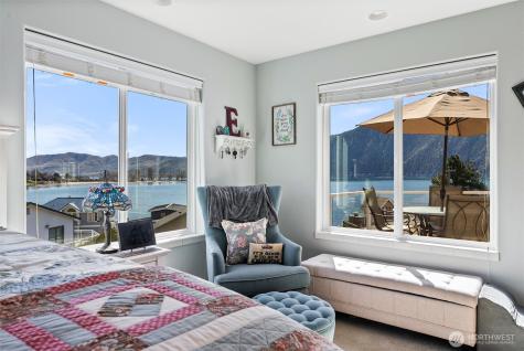 563 Topaz Place Manson WA 98831