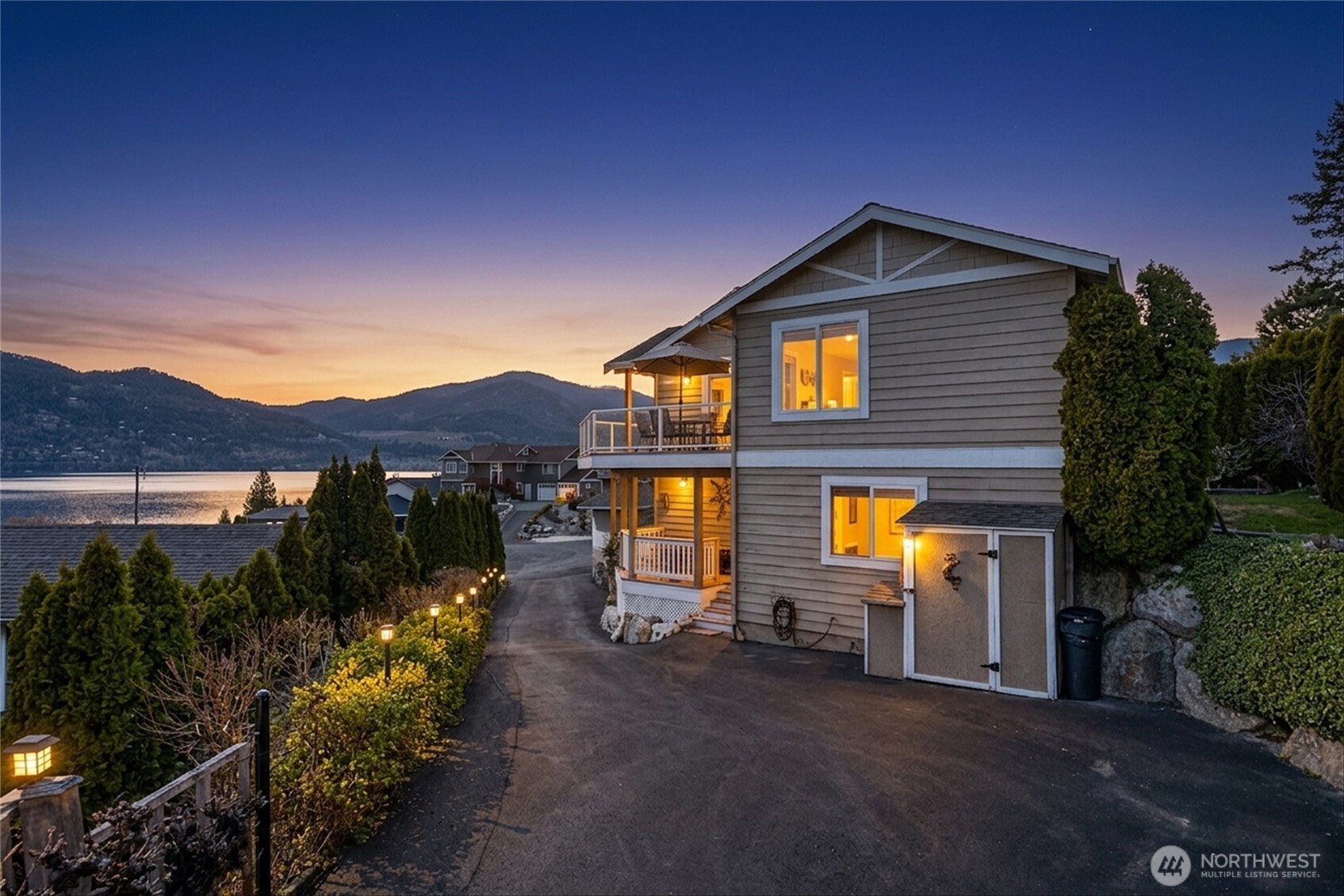 563 Topaz Place Manson WA 98831
