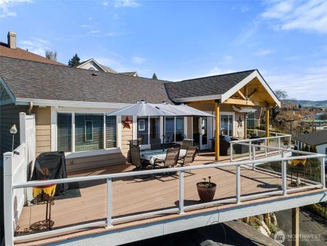 563 Topaz Place Manson WA 98831