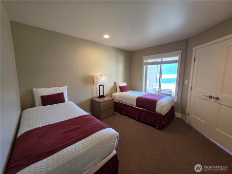 1 Lakeside 714-i Manson WA 98831