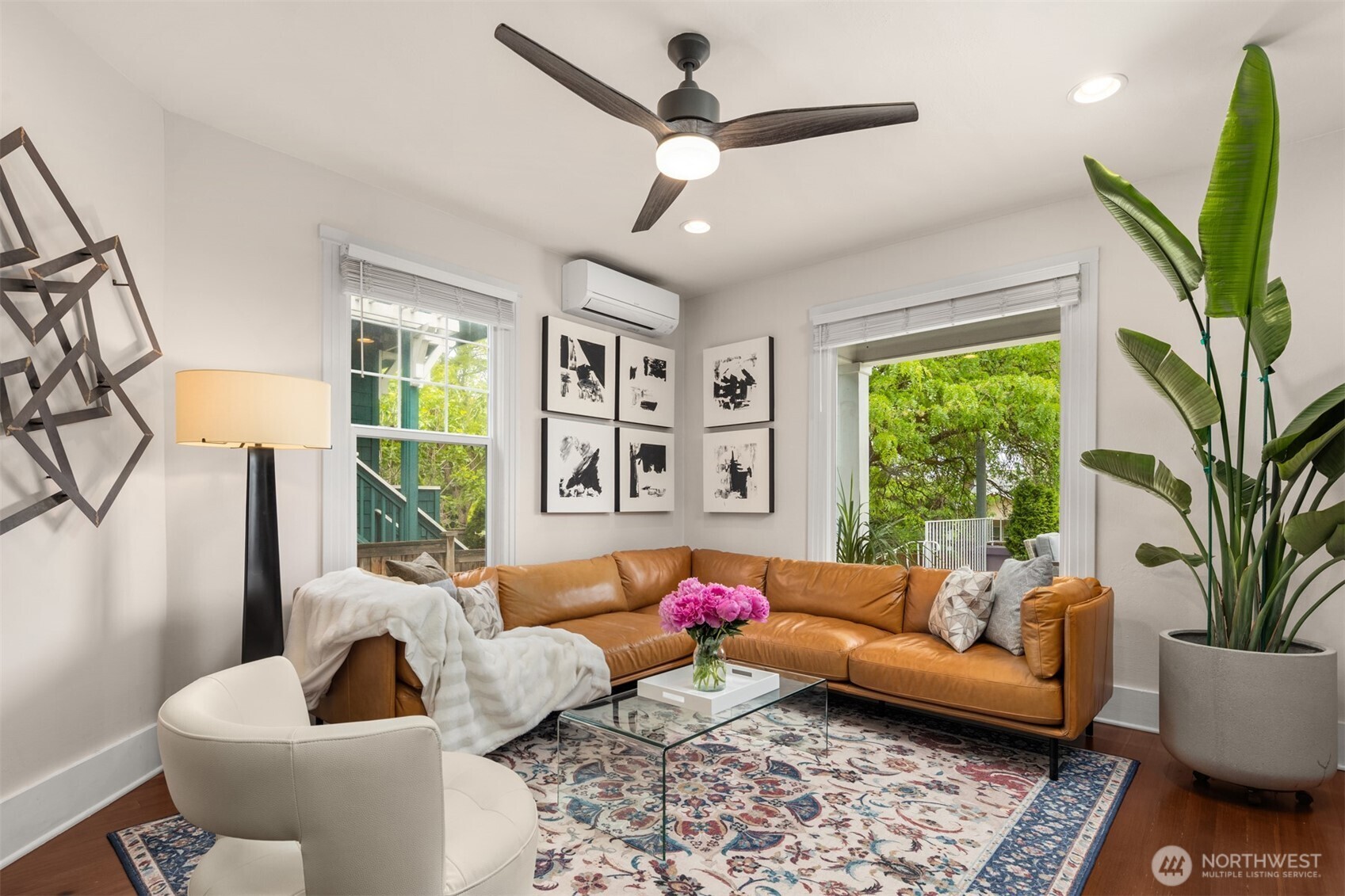 325 23rd Avenue E Seattle WA 98112